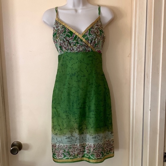 Beautiful green sundress size S - Picture 1 of 9